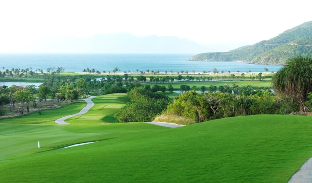 Sân Golf 18 lỗ tại Vinpearl Nam Hội An Resort & Villas