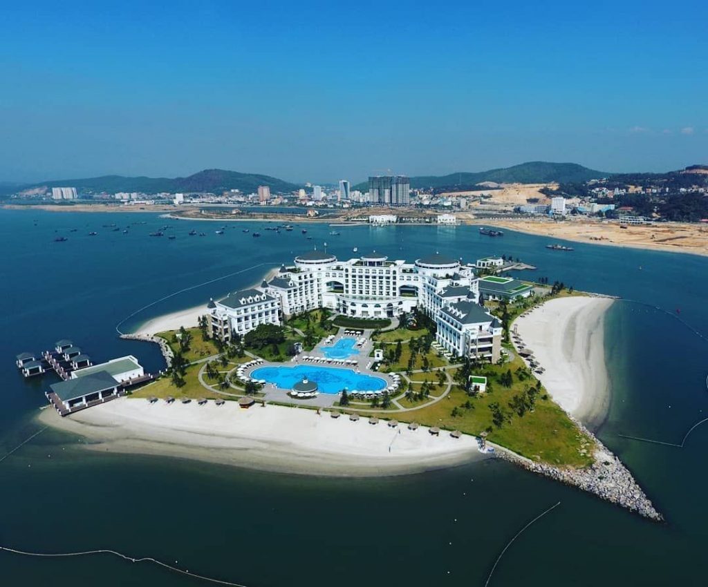 review-Vinpearl-Resort-&Spa-Ha-Long-Resort-1